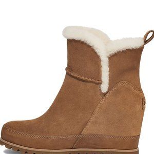 UGG Women's Malvella Fashion Boot